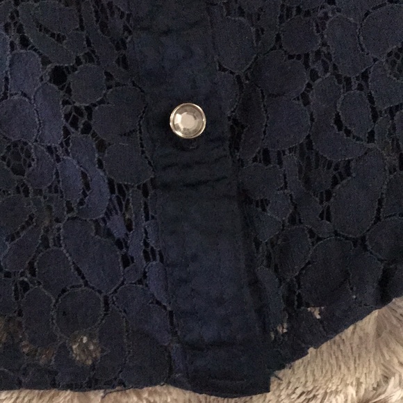 Navy blue floral lace button front shirt L 3/4 sleeve satin collar & trim - Picture 5 of 9